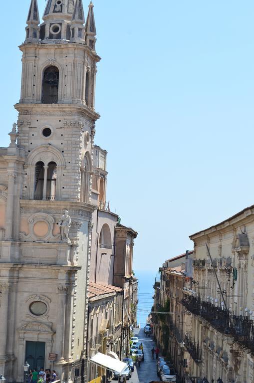 Appartamenti Piazza Duomo Acireale Cameră foto